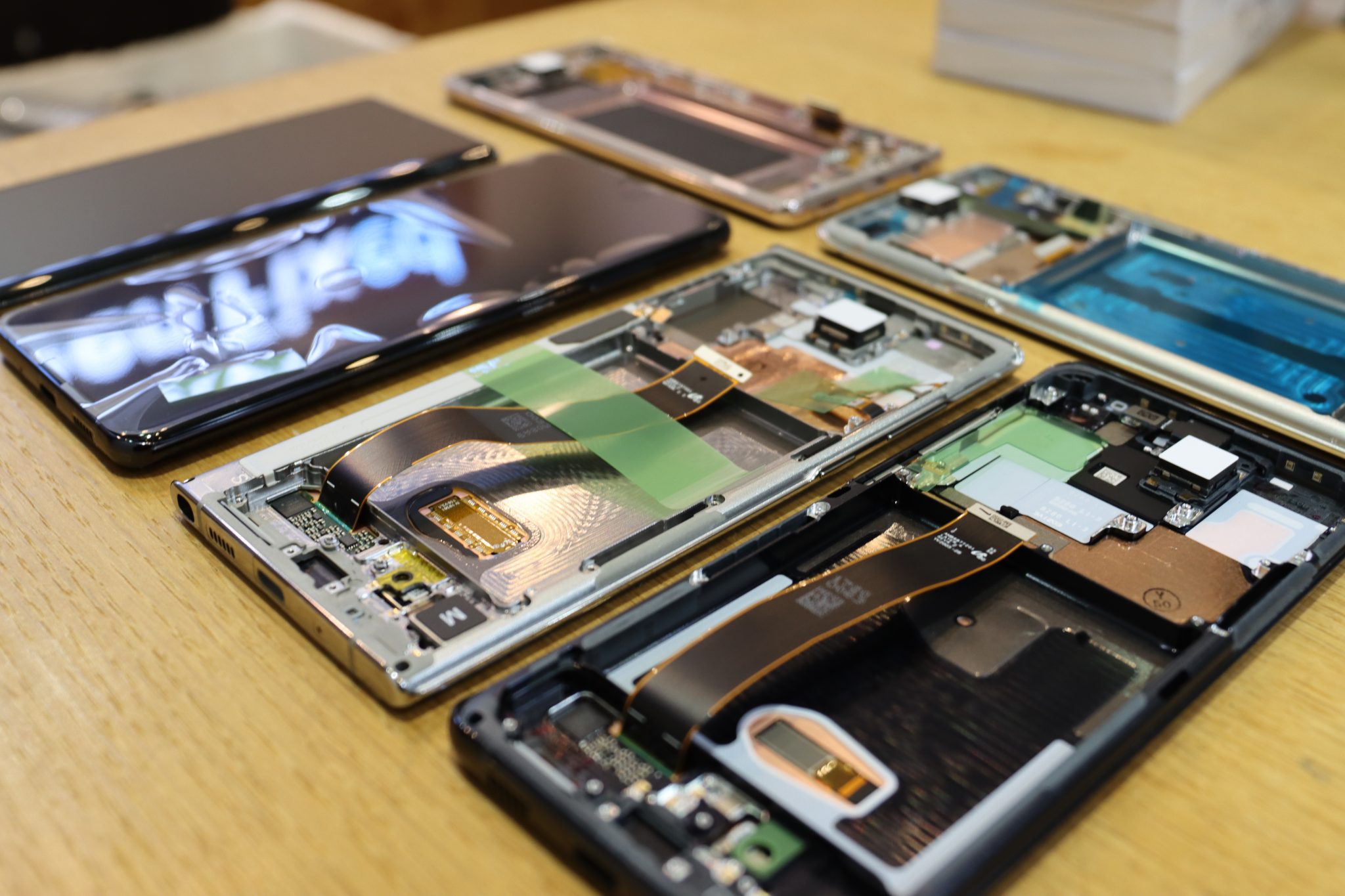 samsung-galaxy-repairs-2048x1365-1.jpg