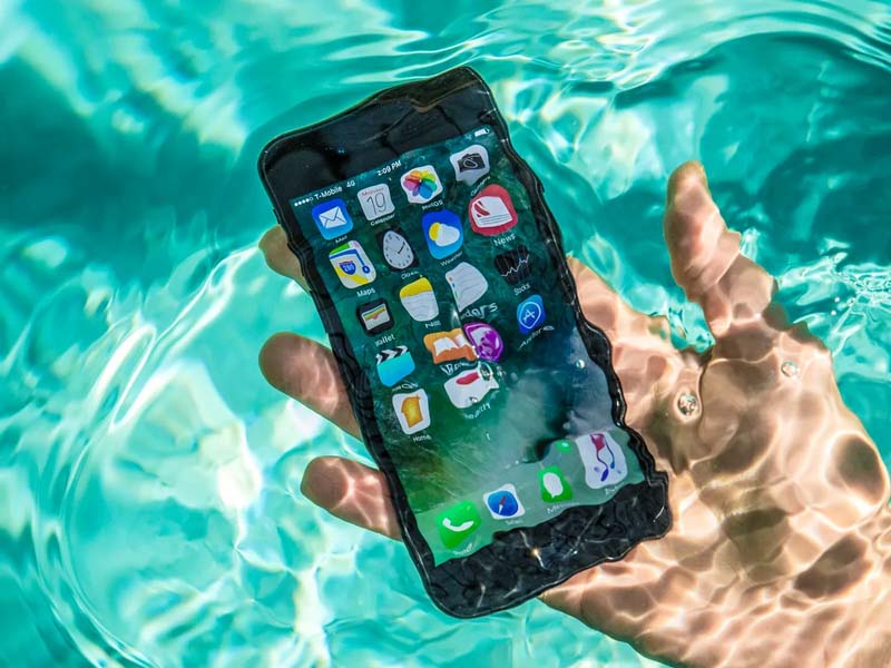 Water damage phone repair cost in Springvale
