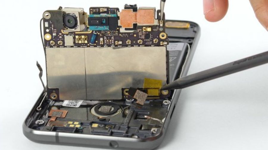 Motherboard Repair on a Google Pixel 5